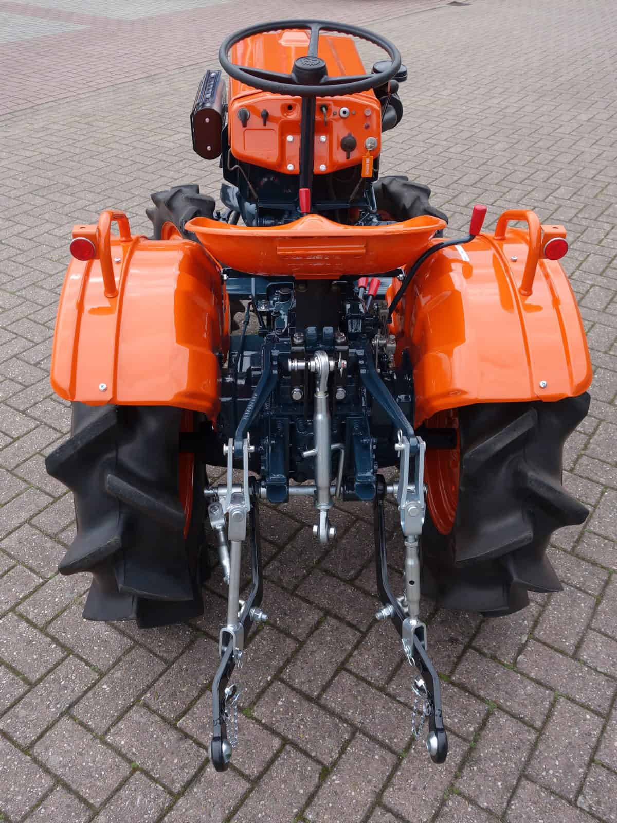 Kubota B7000 4wd - Afbeelding 11