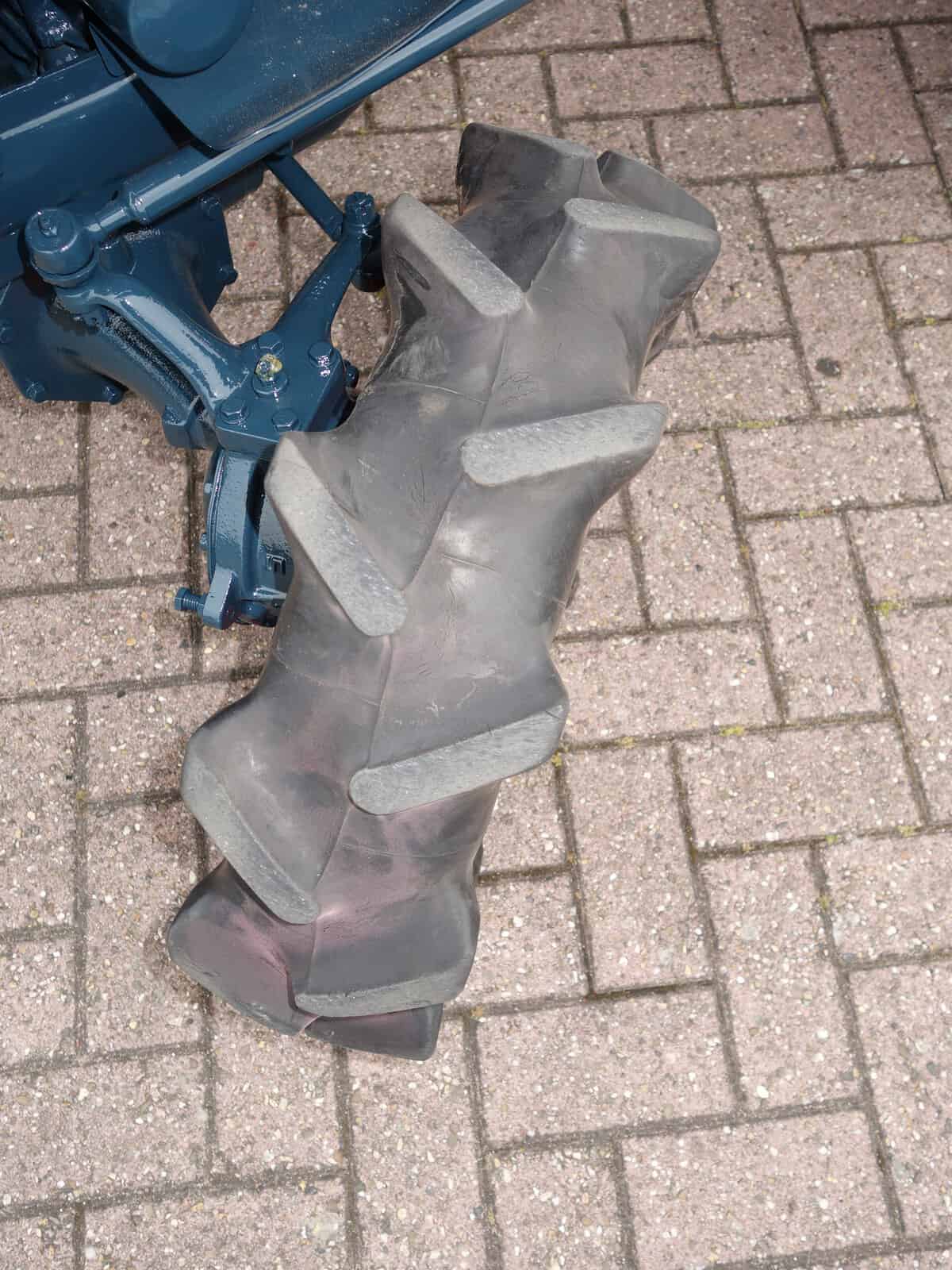 Kubota B7000 4wd - Afbeelding 14