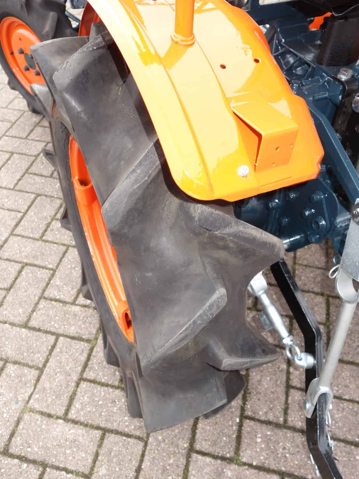 Kubota B7000 4wd - Afbeelding 14