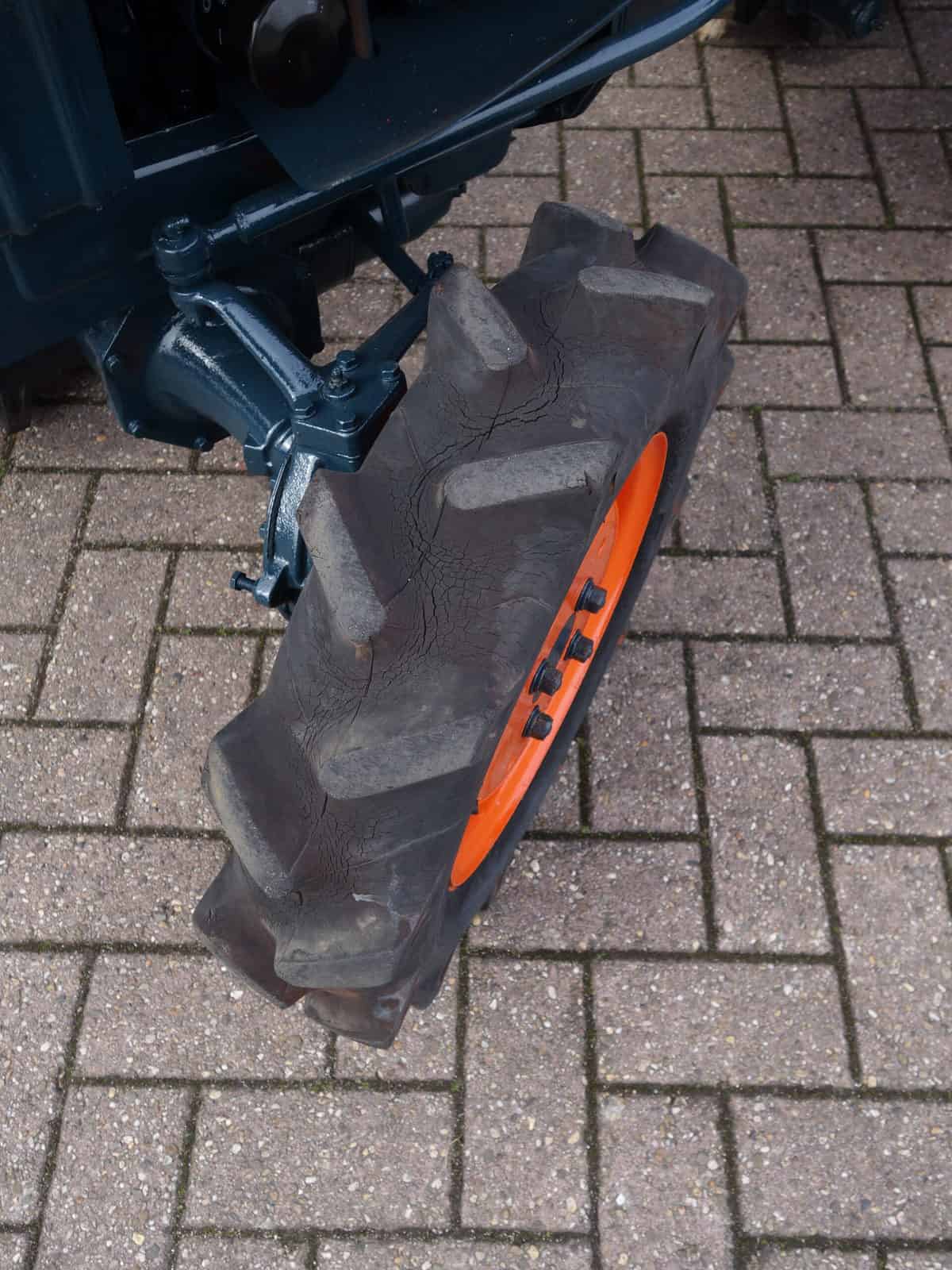 Kubota B7000 4wd - Afbeelding 15