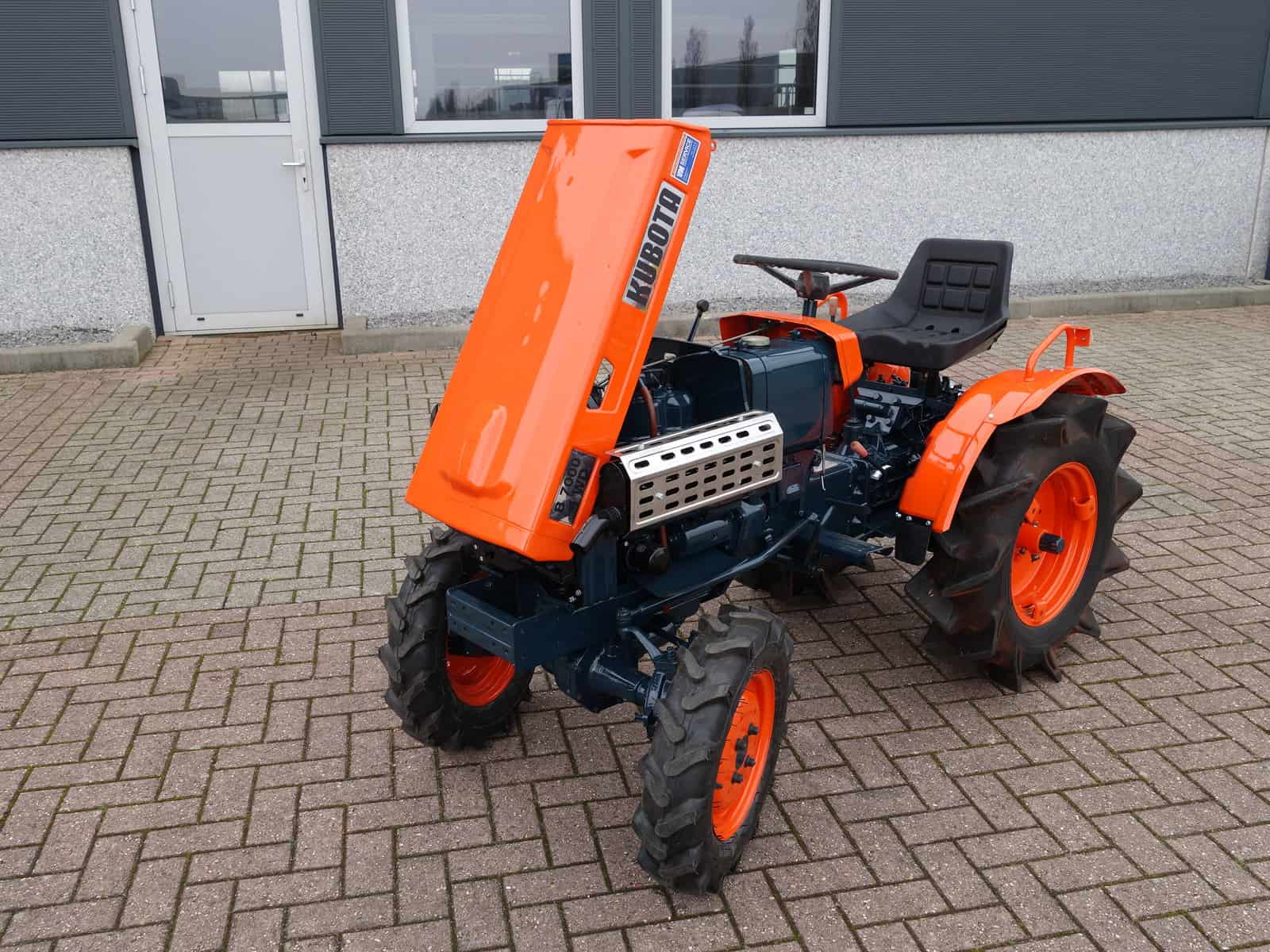 Kubota B7000 4wd - Afbeelding 16