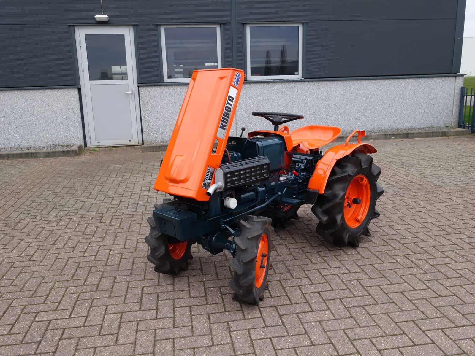 Kubota B7000 4wd - Afbeelding 16