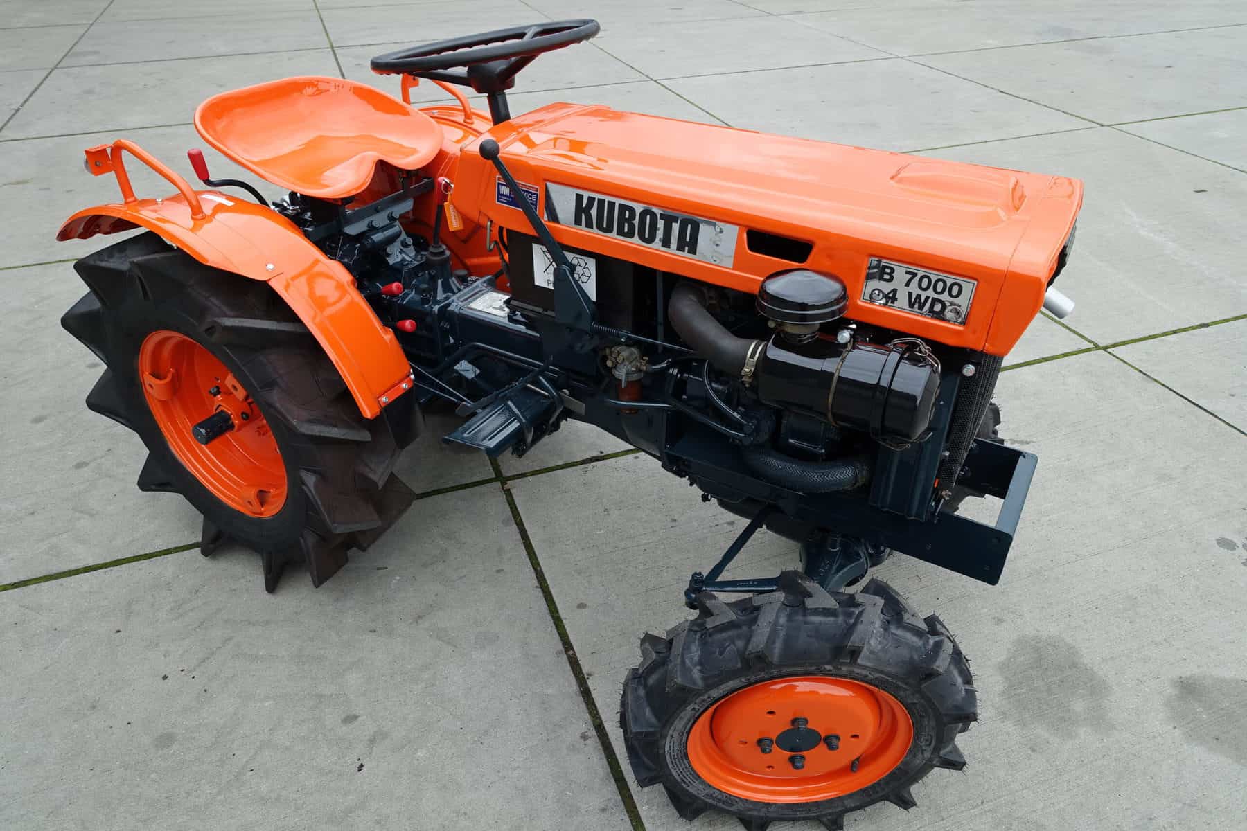 Kubota B7000 4wd - Afbeelding 2