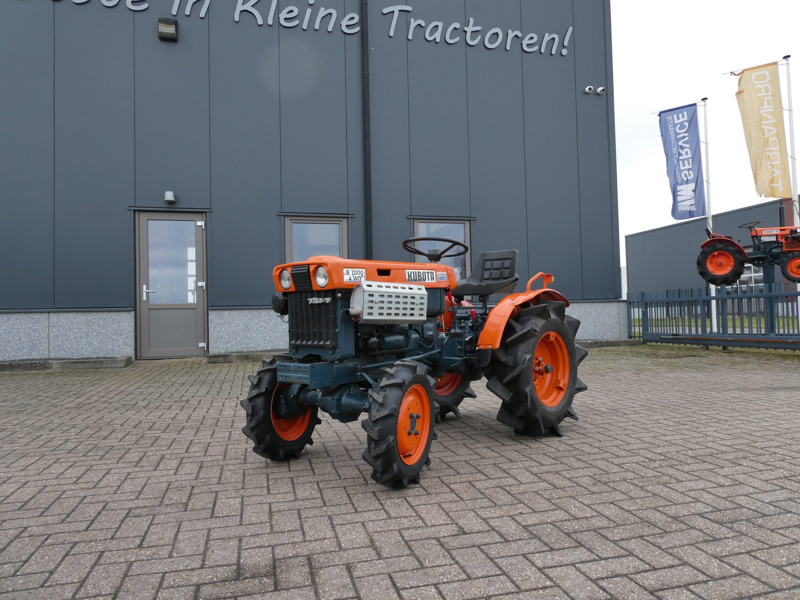 Kubota B7000 4wd - Afbeelding 23
