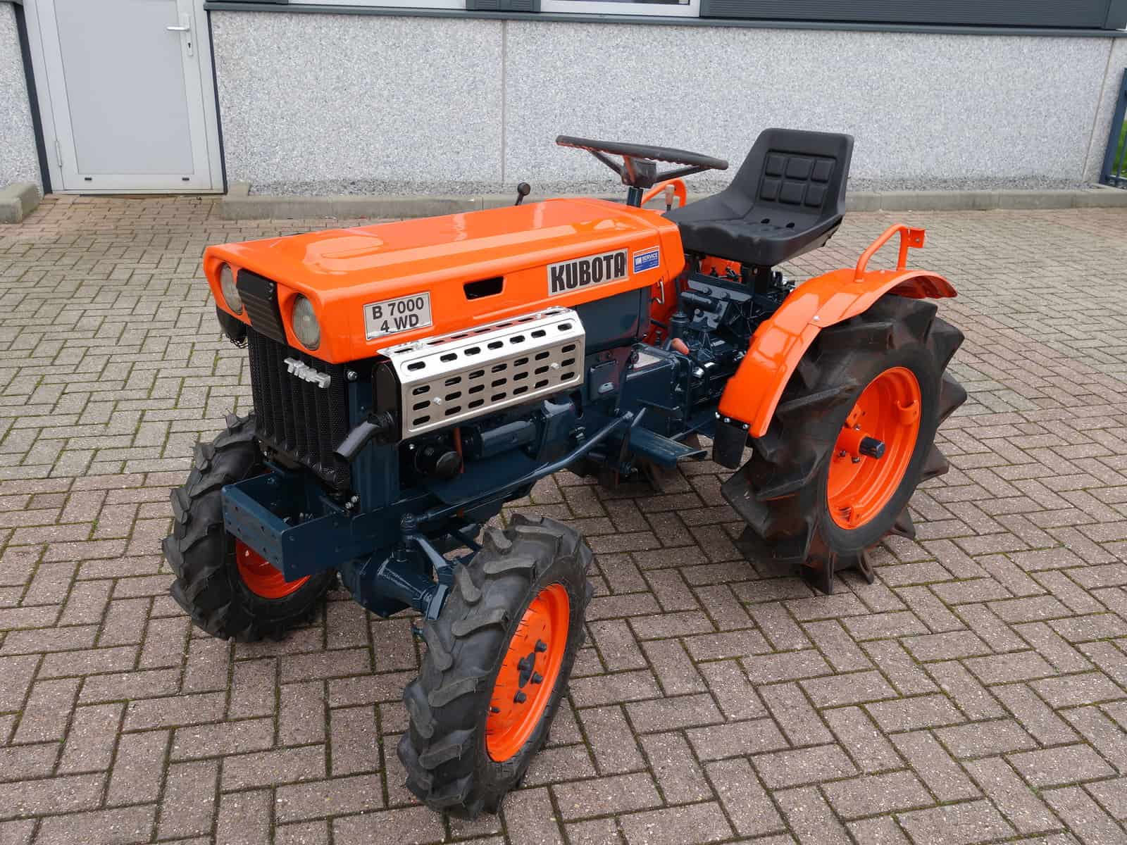 Kubota B7000 4wd - Afbeelding 3