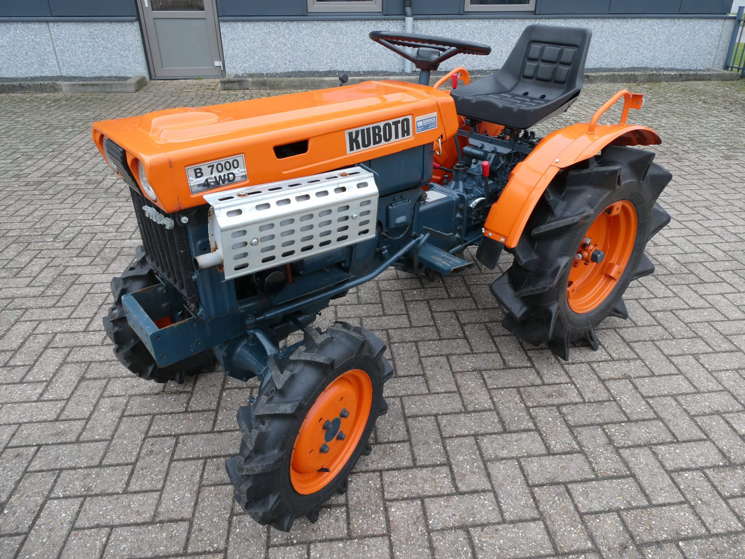 Kubota B7000 4wd - Afbeelding 3