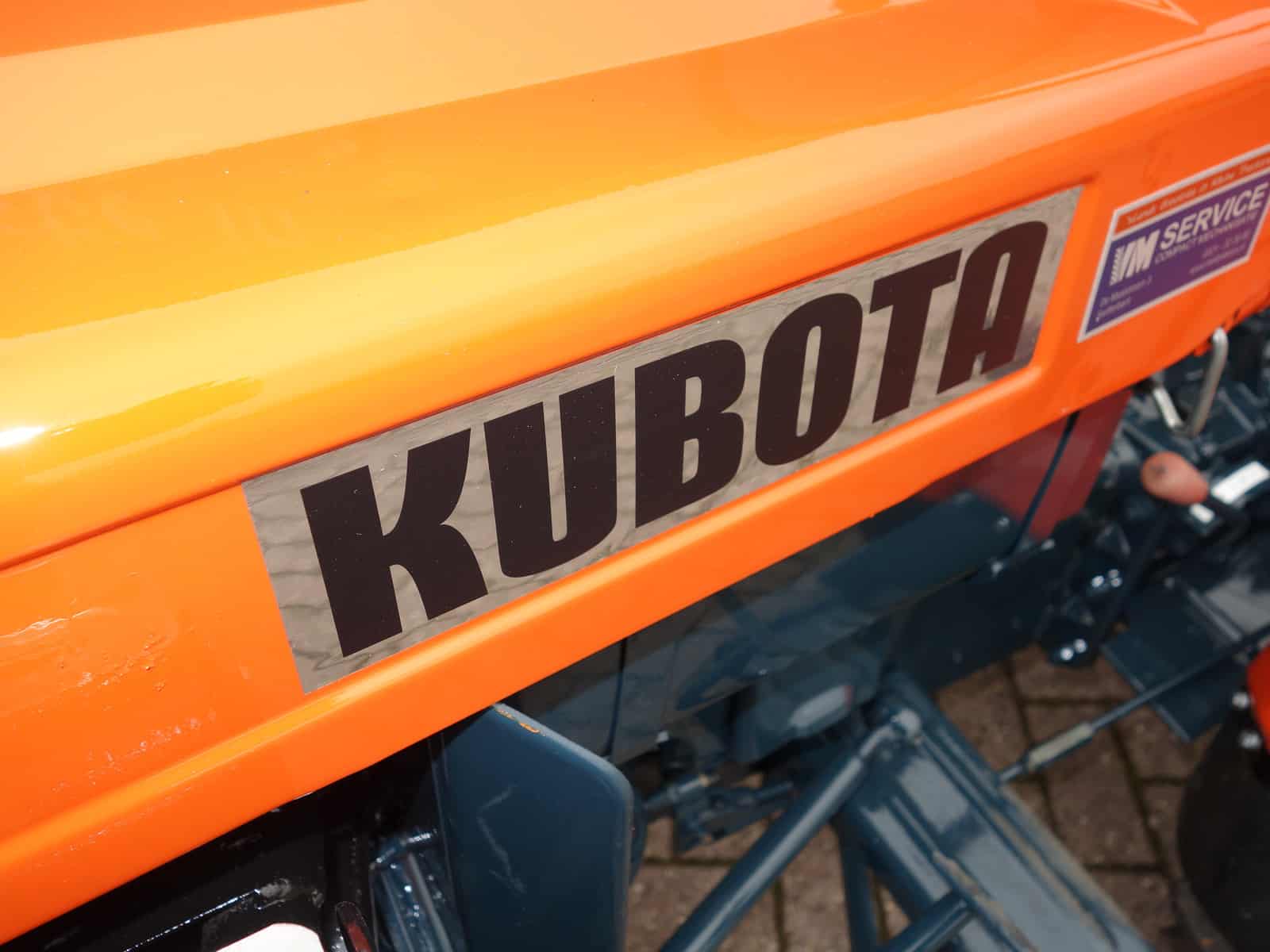 Kubota B7000 4wd - Afbeelding 4