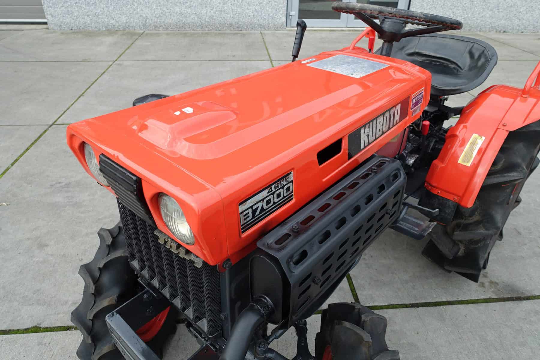Kubota B7000 4wd - Afbeelding 4