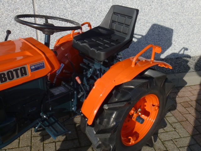 Kubota B7000 4wd - Afbeelding 7