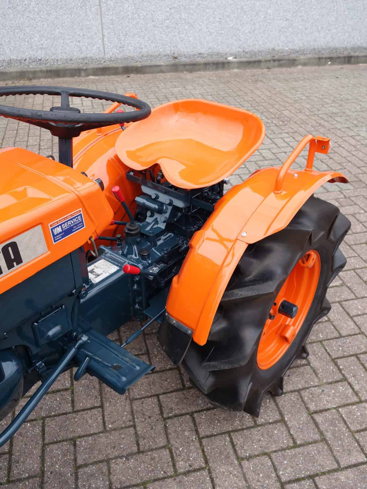 Kubota B7000 4wd - Afbeelding 8