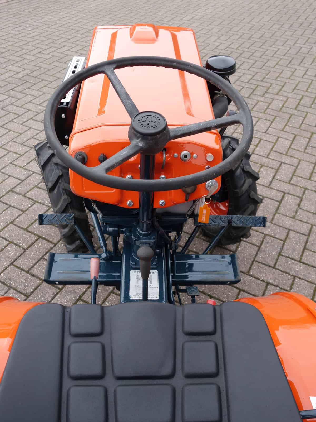 Kubota B7000 4wd - Afbeelding 9