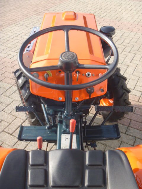 Kubota B7000 4wd - Afbeelding 9
