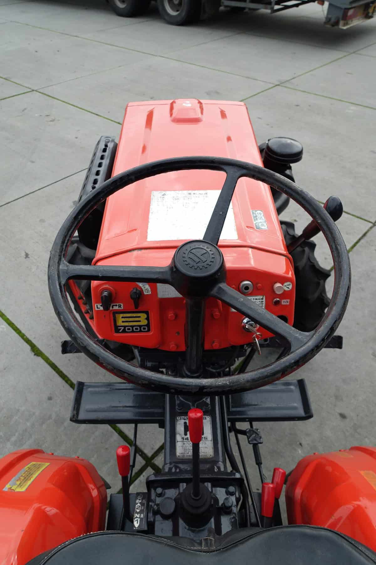 Kubota B7000 4wd - Afbeelding 9