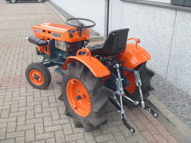 Kubota B7001 2wd - Afbeelding 9