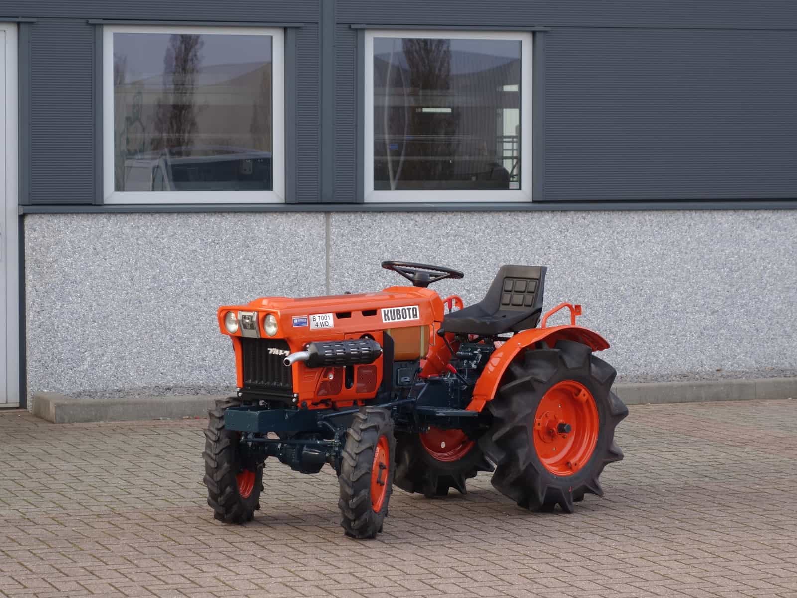 Kubota B7001 4wd