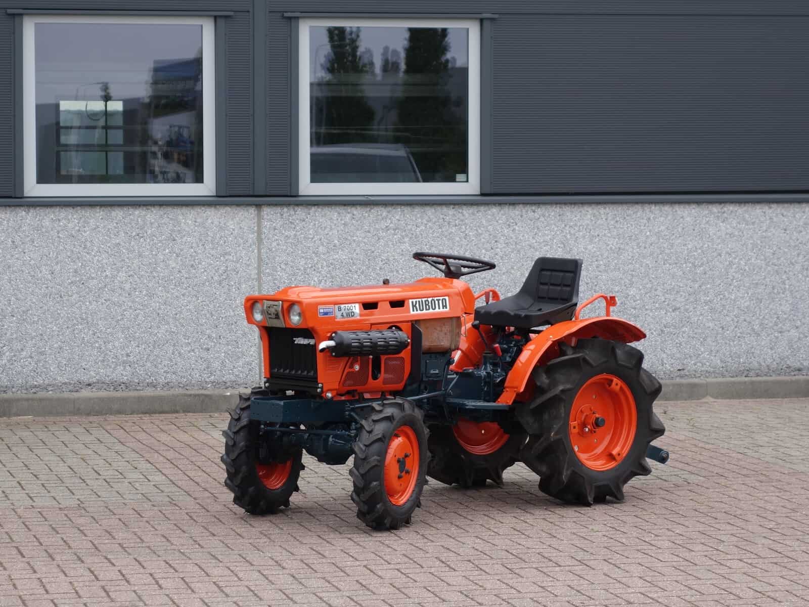 Kubota B7001 4wd