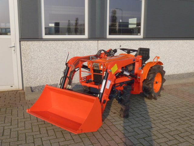 Kubota B7001 4wd