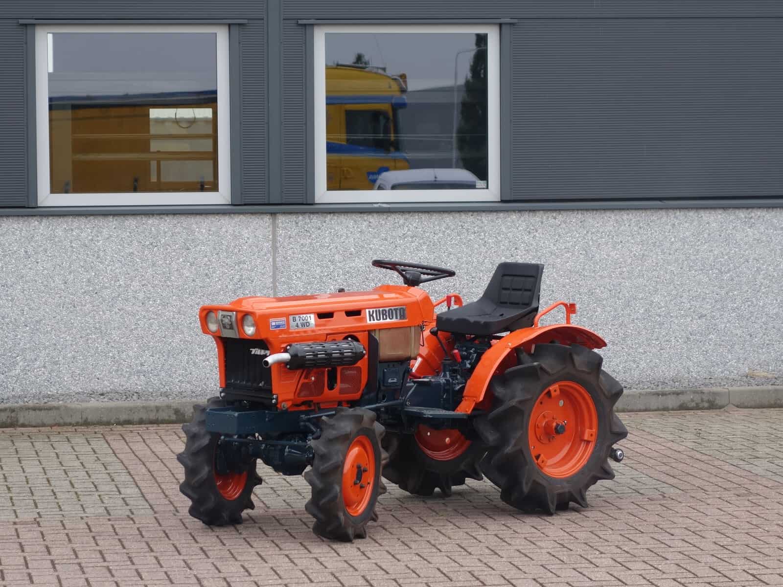 Kubota B7001 4wd