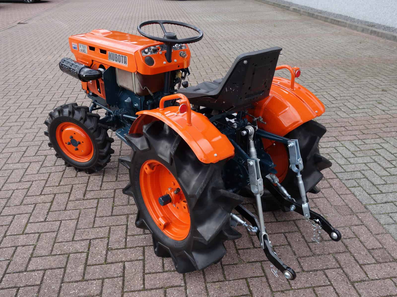Kubota B7001 4wd - Afbeelding 11