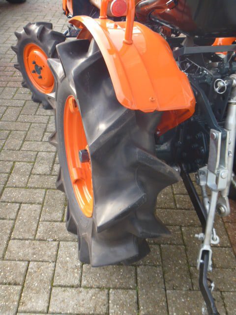 Kubota B7001 4wd - Afbeelding 11