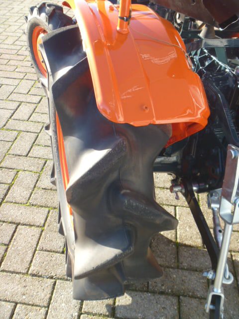 Kubota B7001 4wd - Afbeelding 14