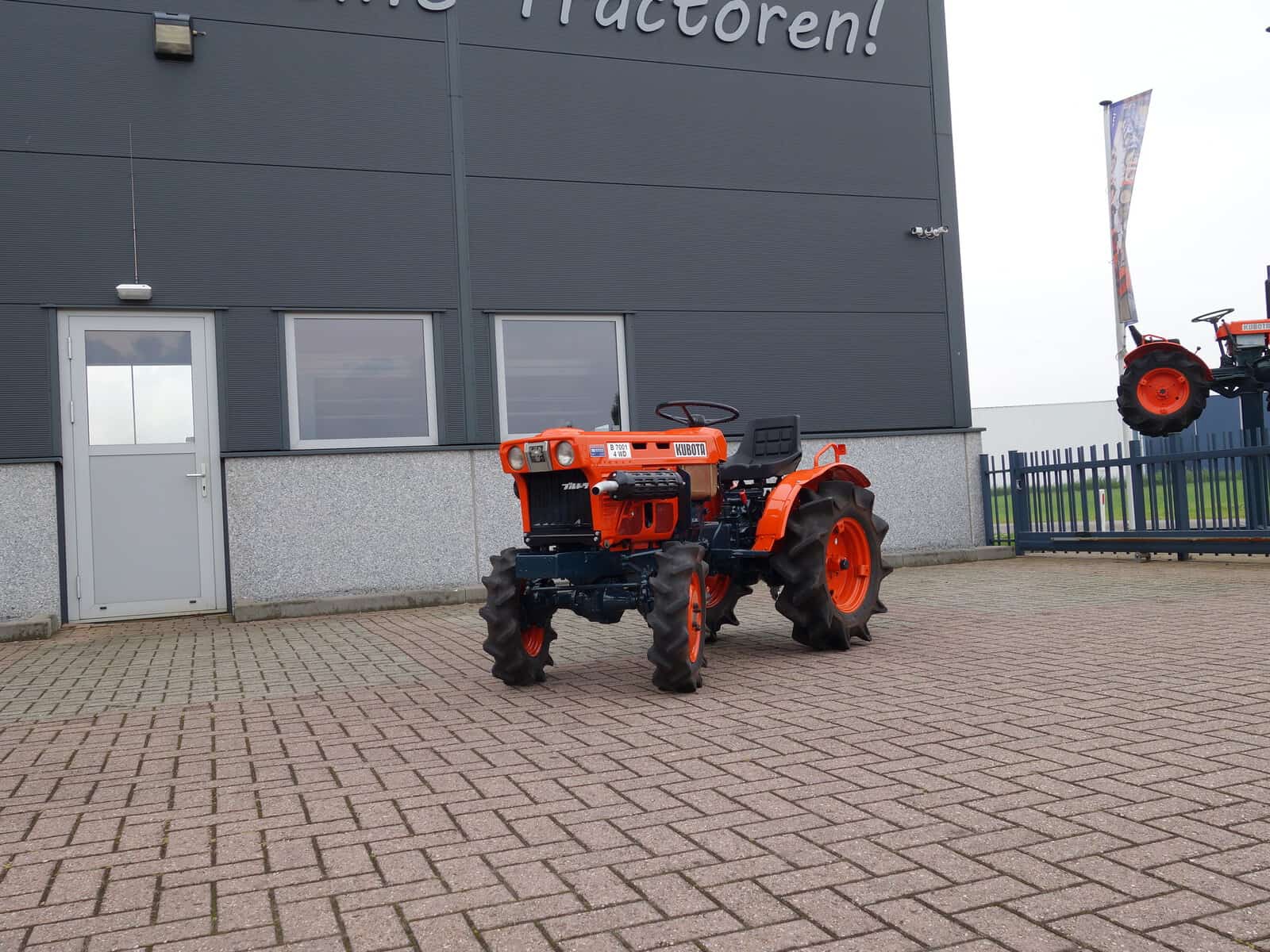 Kubota B7001 4wd - Afbeelding 19