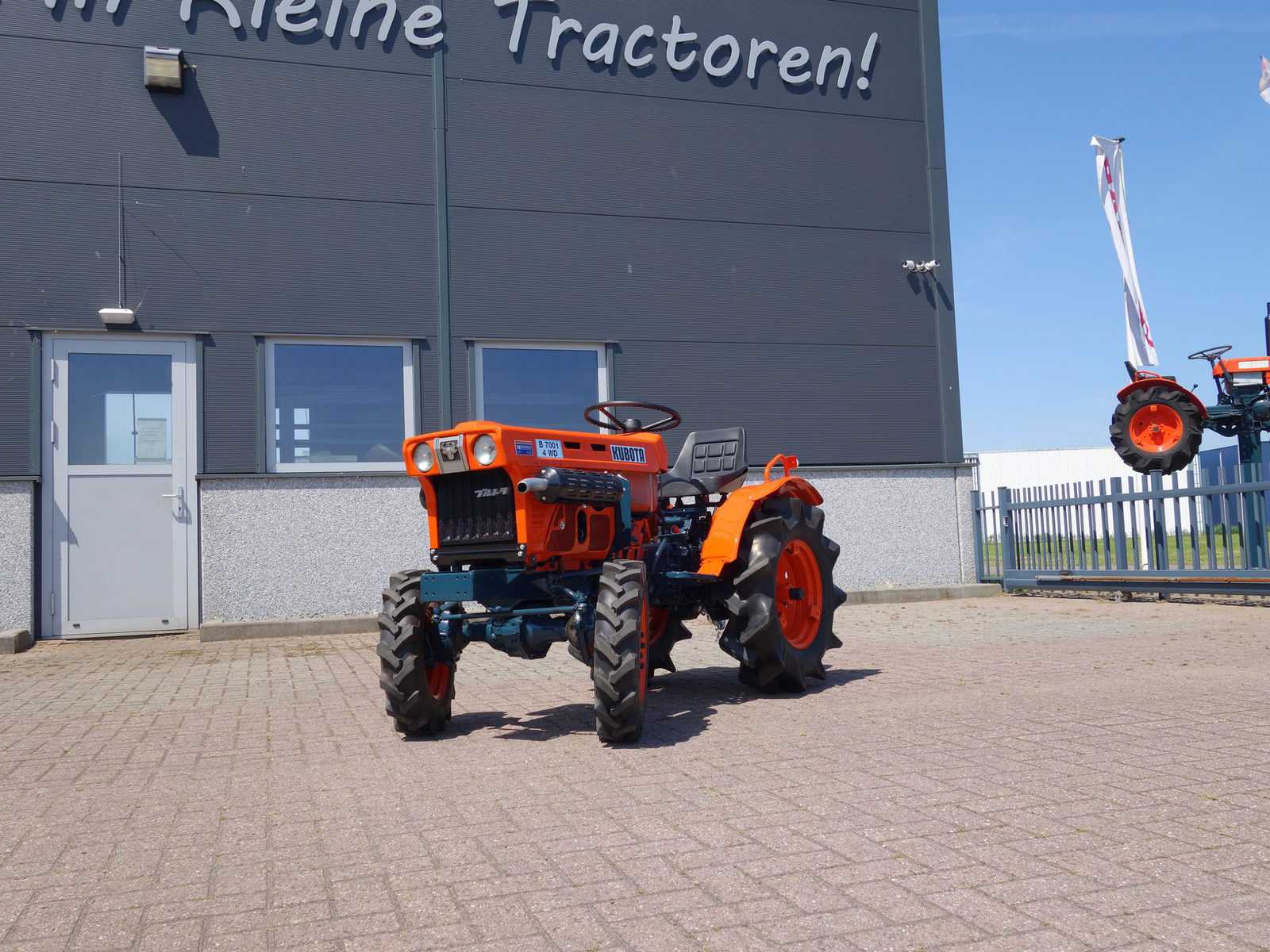 Kubota B7001 4wd - Afbeelding 19