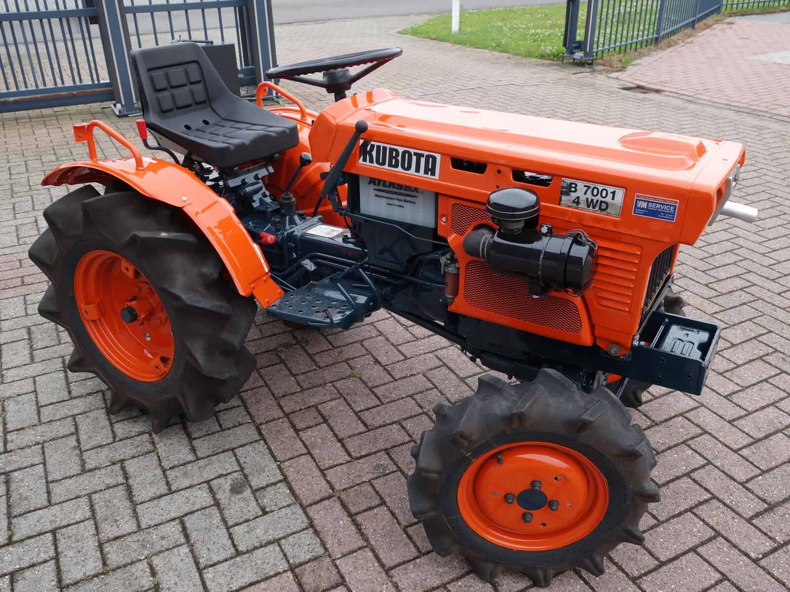 Kubota B7001 4wd - Afbeelding 2