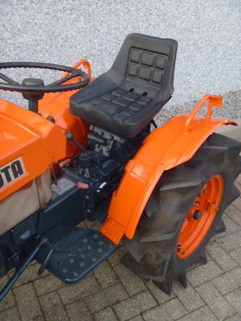 Kubota B7001 4wd - Afbeelding 8