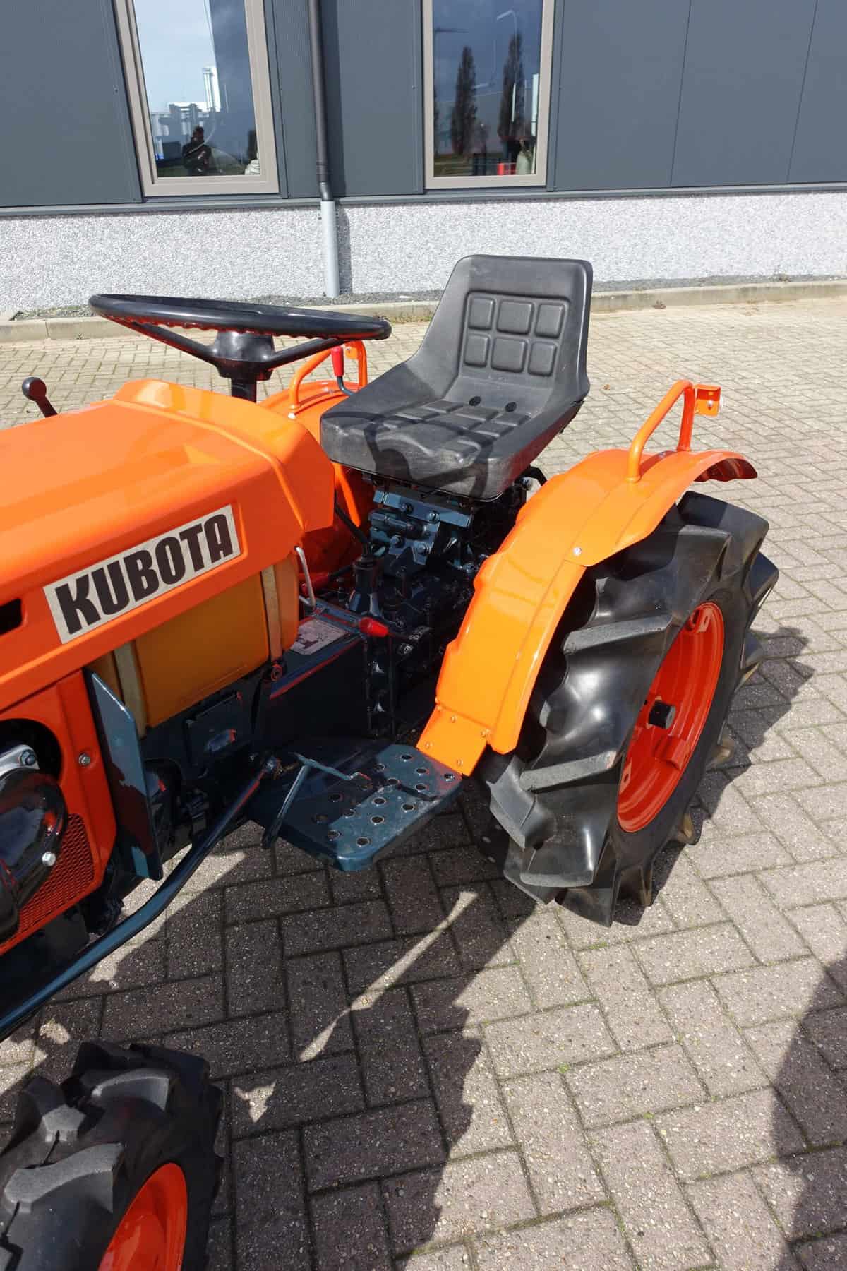 Kubota B7001 4wd - Afbeelding 8