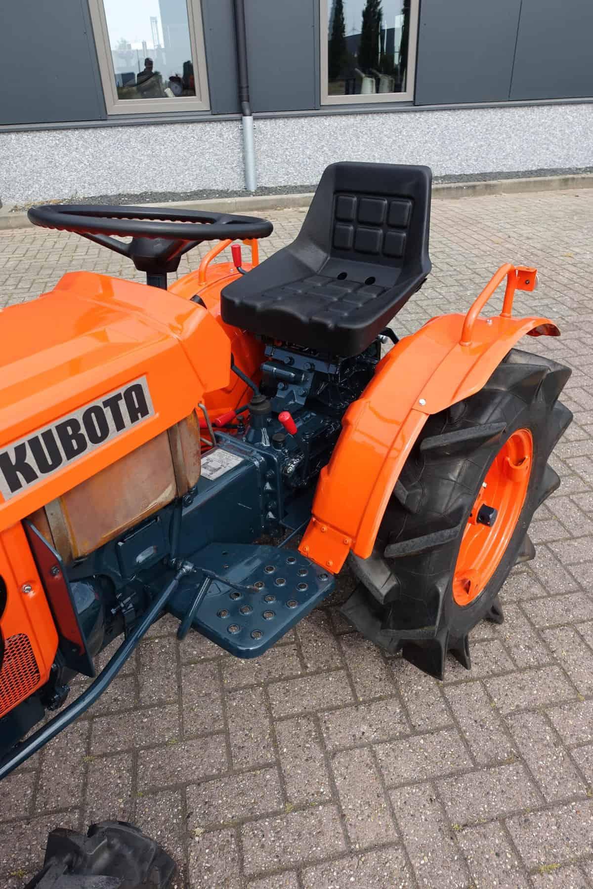 Kubota B7001 4wd - Afbeelding 8