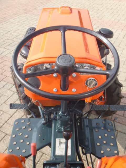 Kubota B7001 4wd - Afbeelding 9