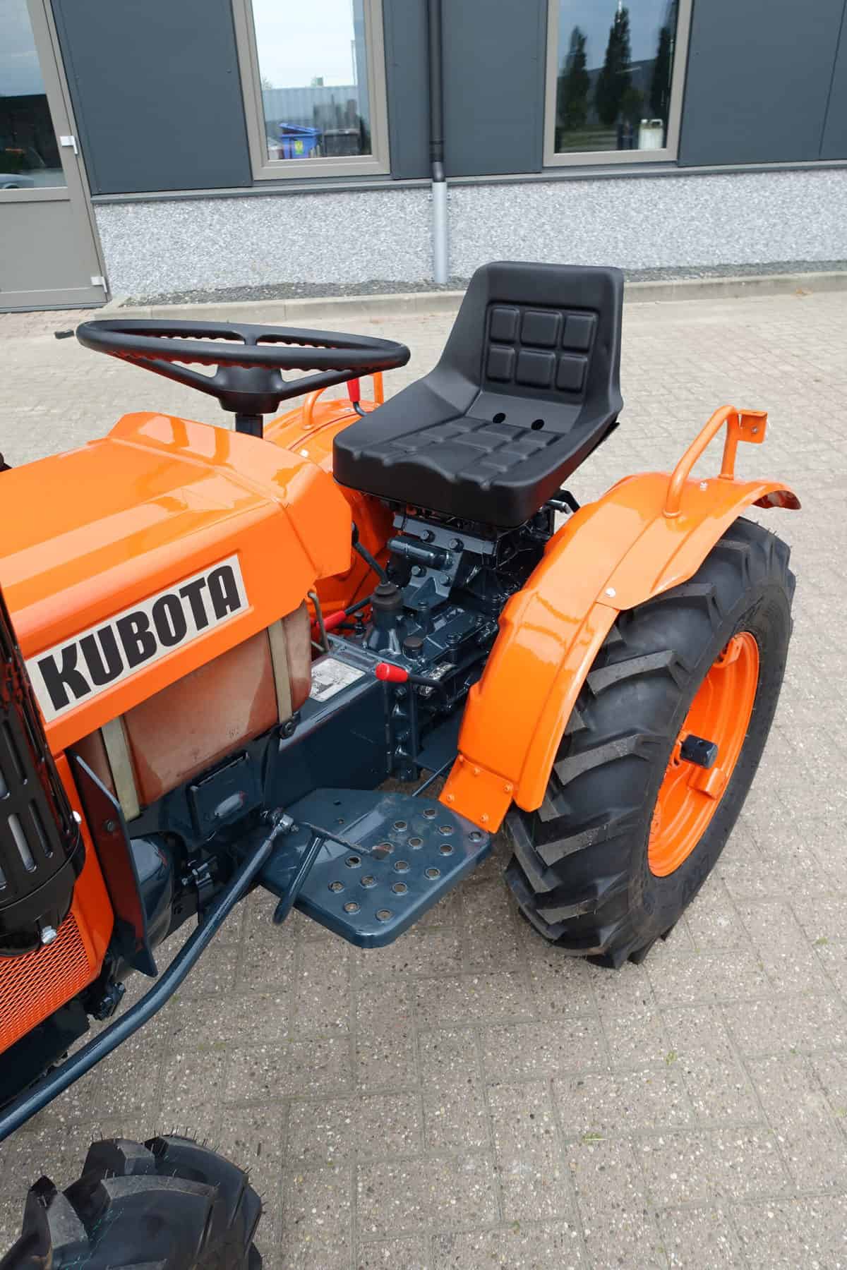 Kubota B7001 4wd - Afbeelding 9