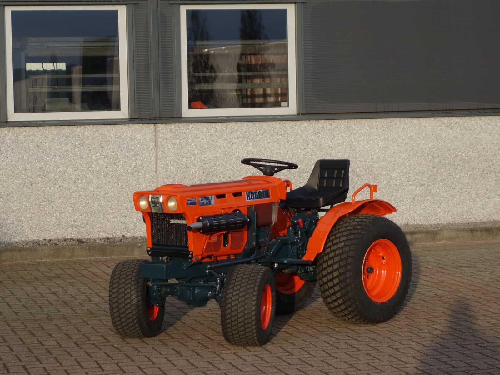 Kubota B7001 4wd