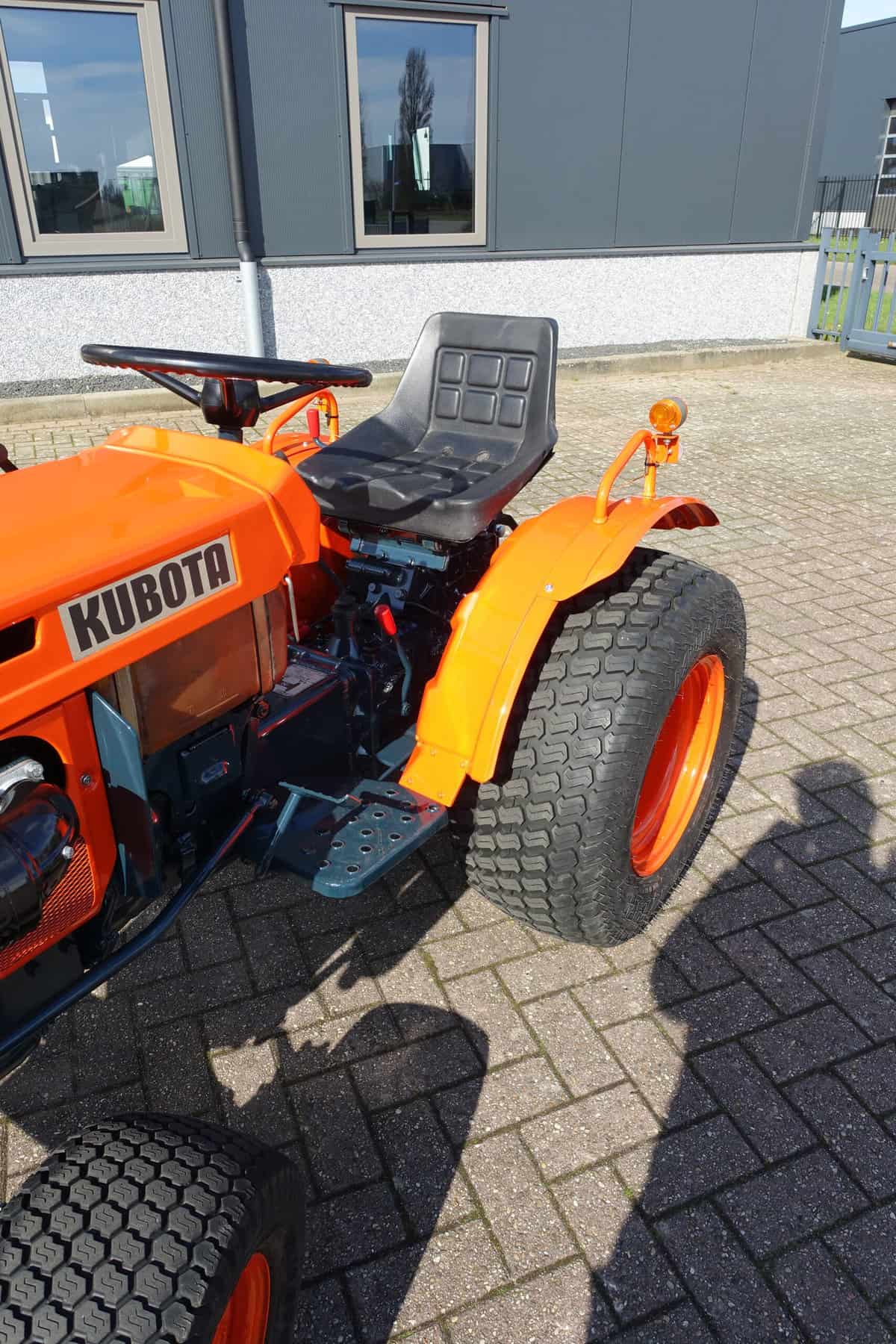 Kubota B7001 4wd - Afbeelding 8