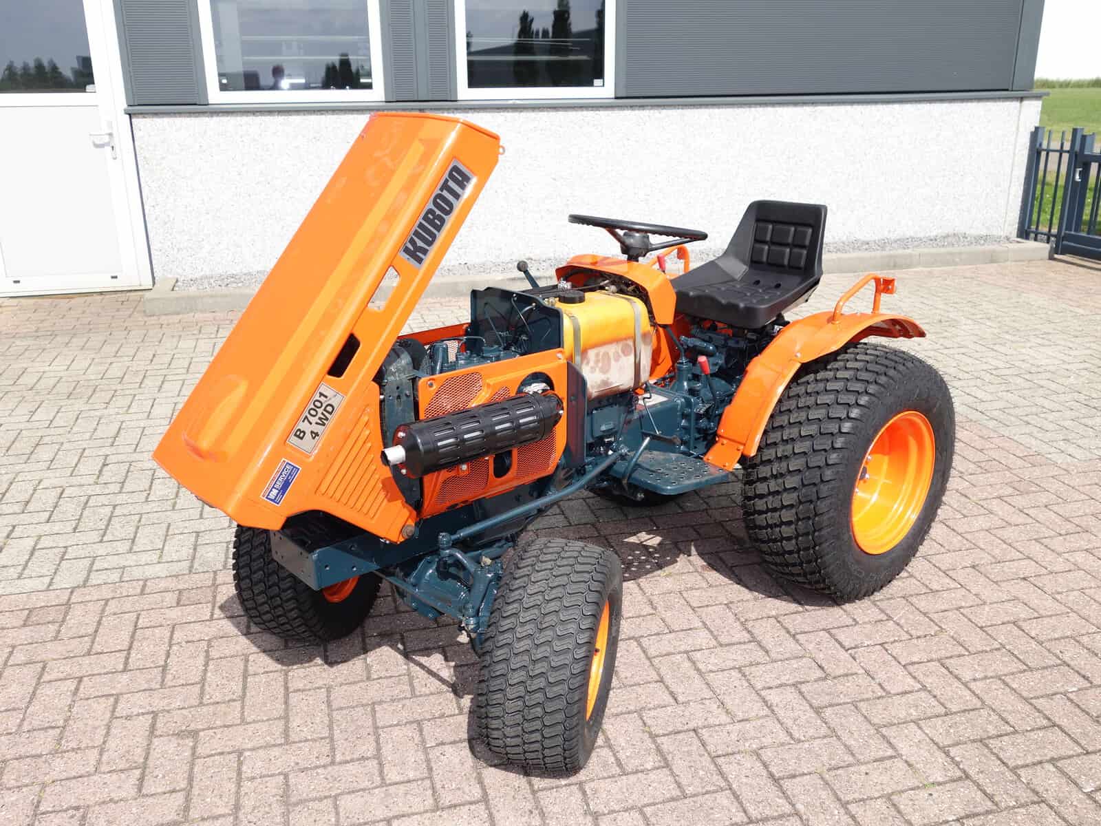 Kubota B7001 4wd - Afbeelding 16