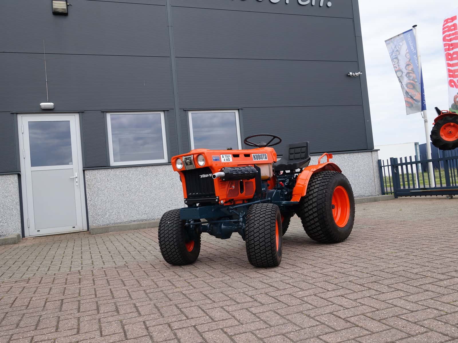 Kubota B7001 4wd - Afbeelding 18
