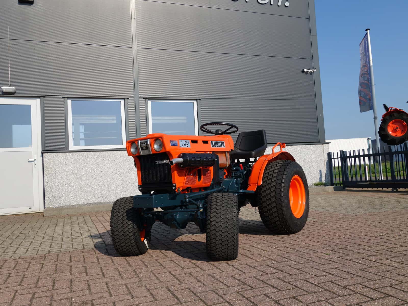 Kubota B7001 4wd - Afbeelding 19