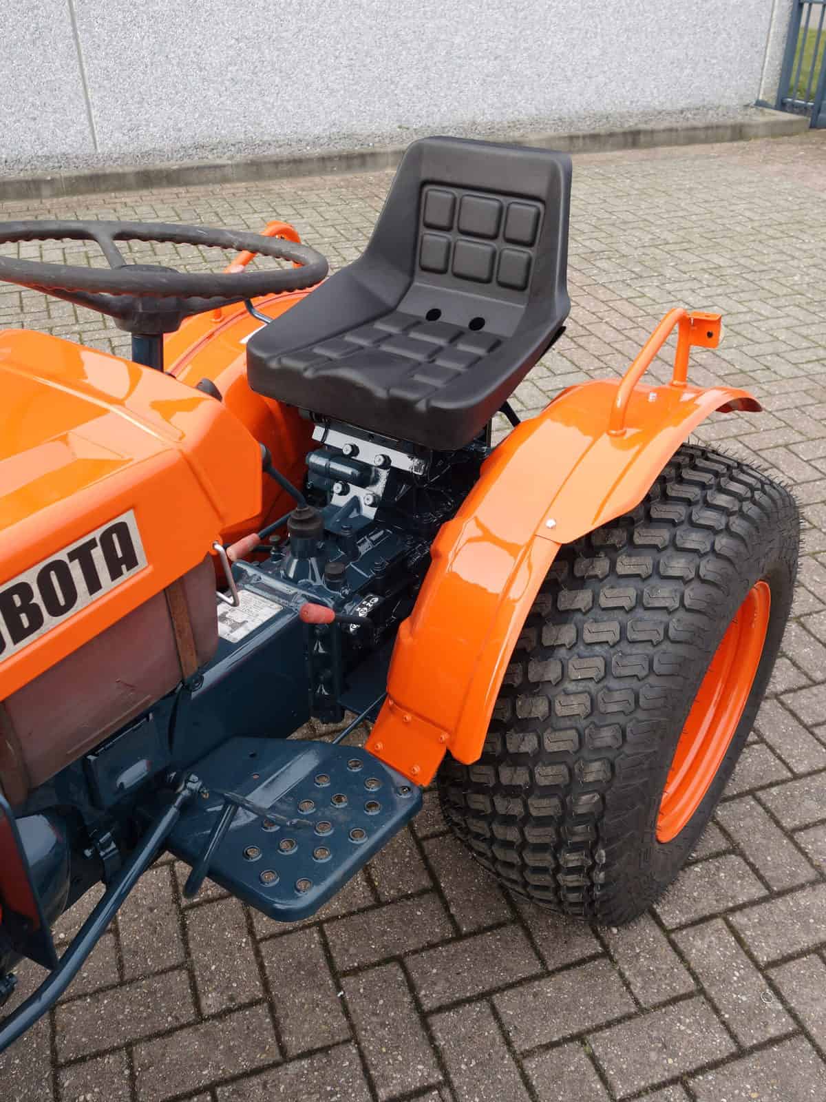 Kubota B7001 4wd - Afbeelding 8
