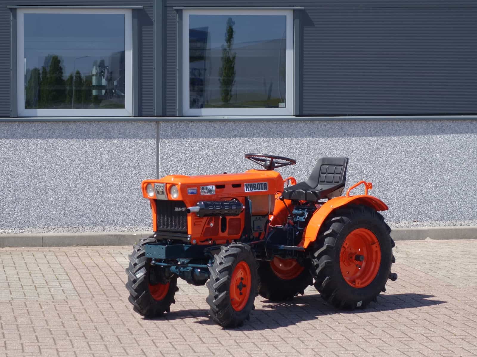 Kubota B7001 4wd
