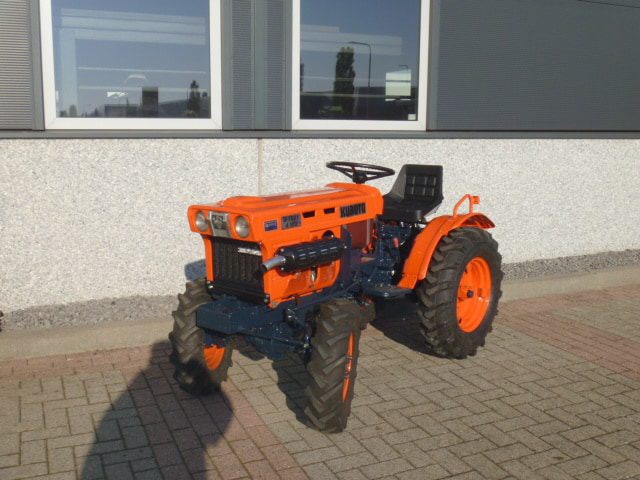 Kubota B7001 4wd