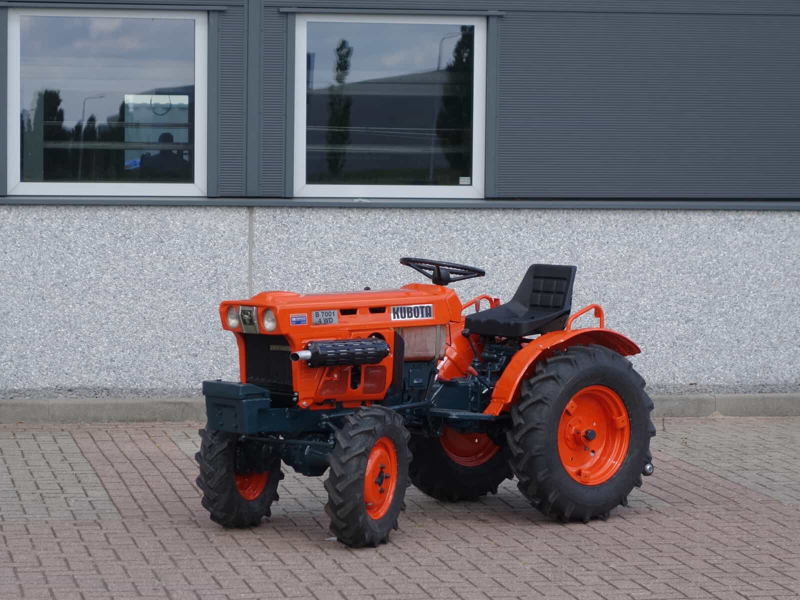 Kubota B7001 4wd