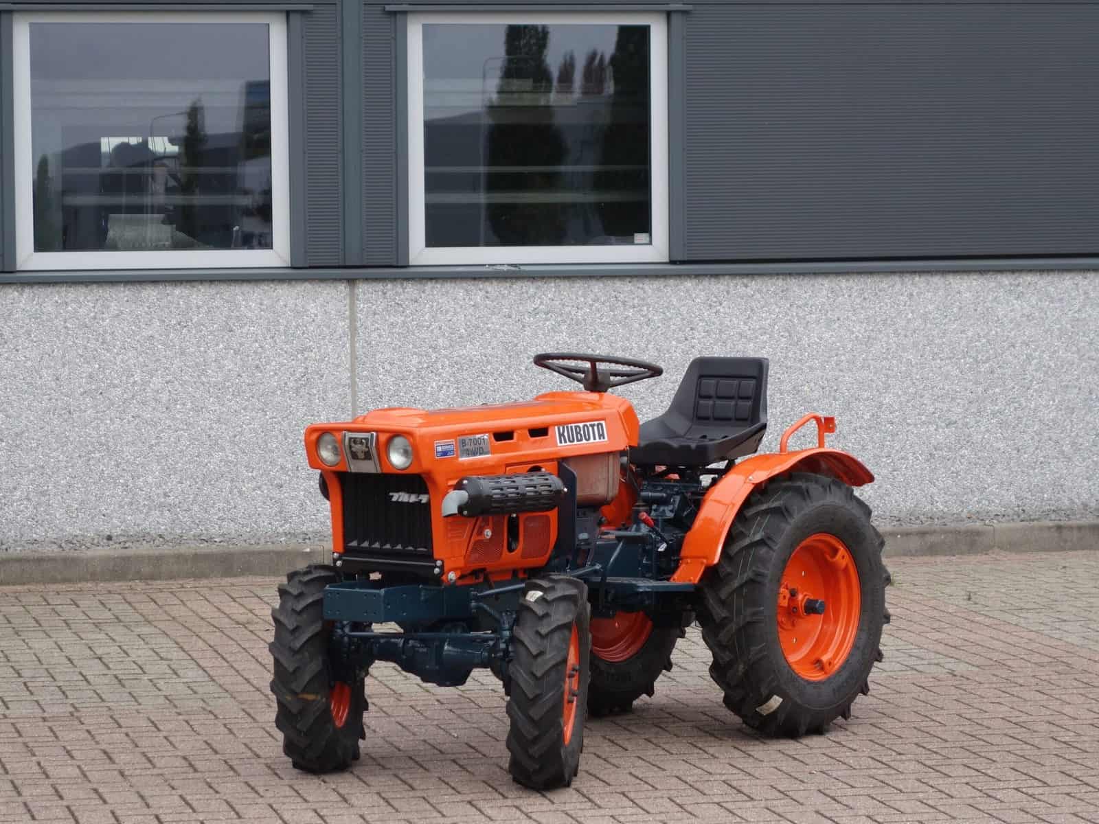 Kubota B7001 4wd