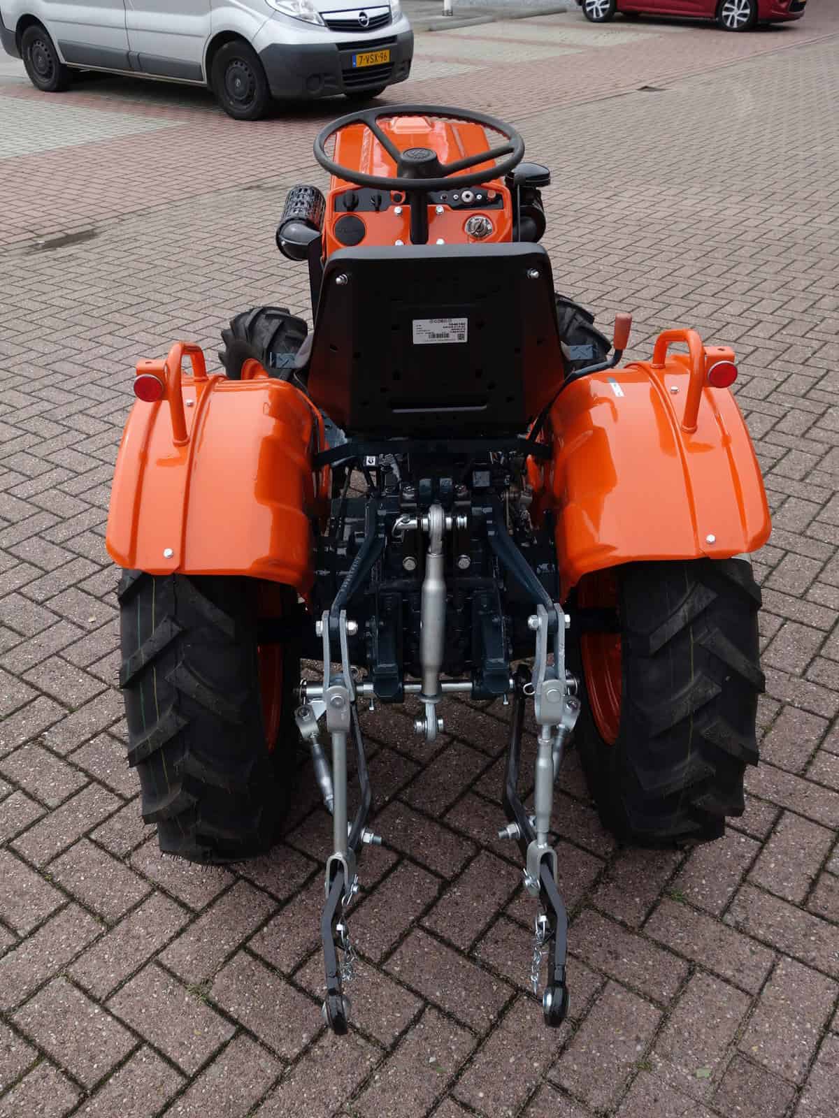 Kubota B7001 4wd - Afbeelding 11