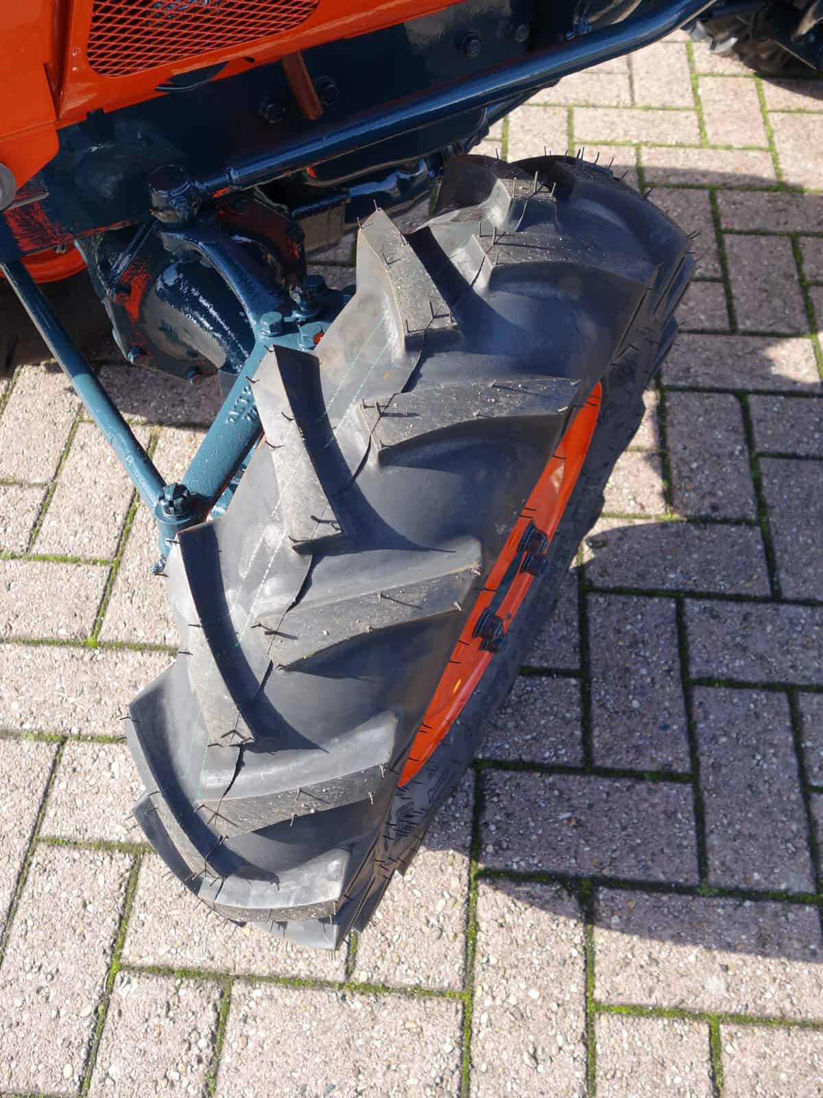 Kubota B7001 4wd - Afbeelding 15