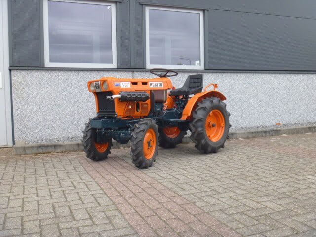 Kubota B7001 4wd - Afbeelding 17