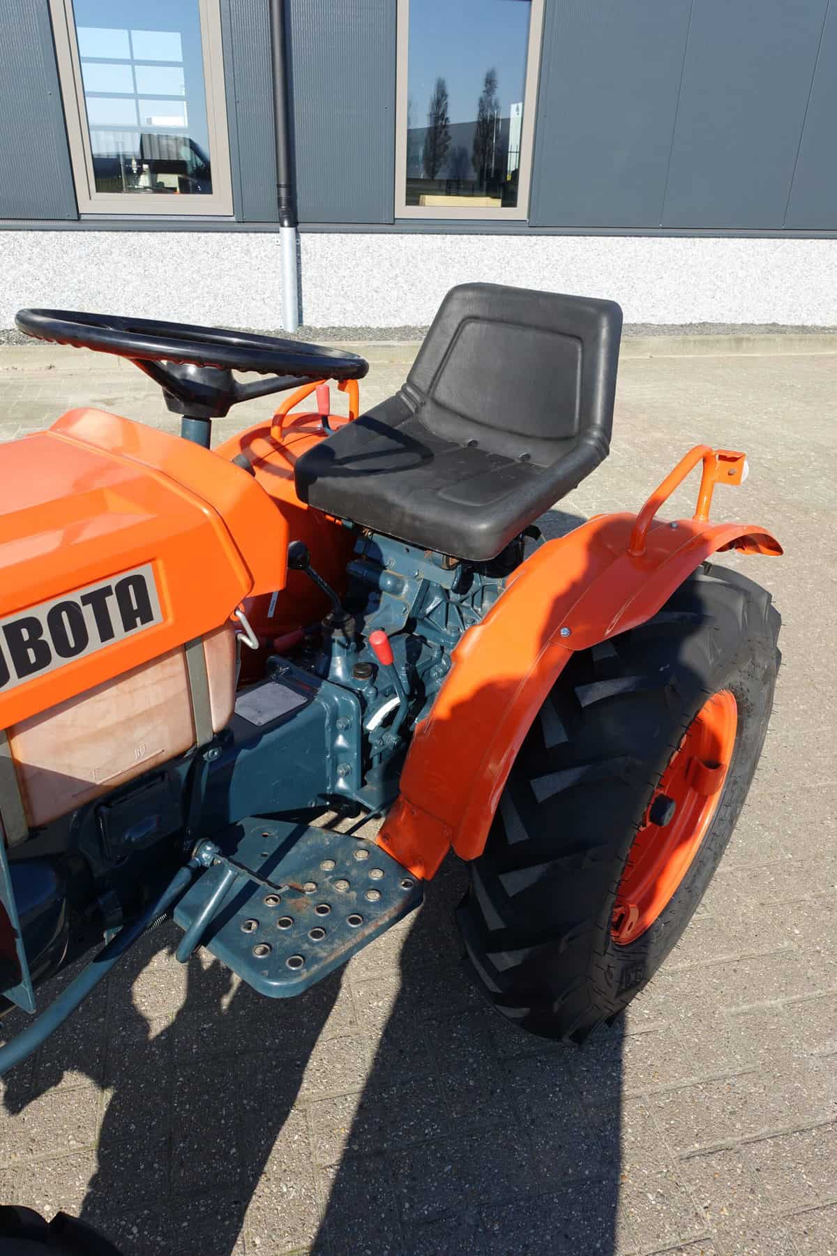 Kubota B7001 4wd - Afbeelding 8