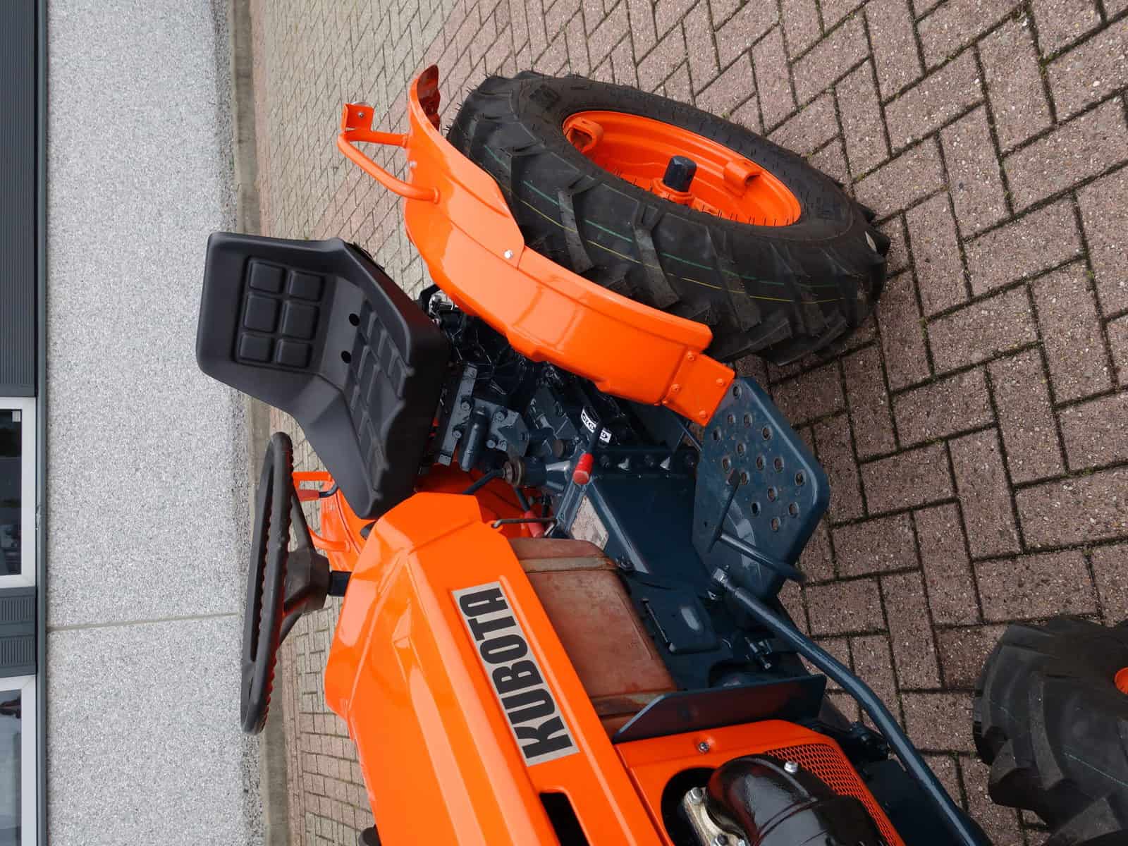 Kubota B7001 4wd - Afbeelding 8