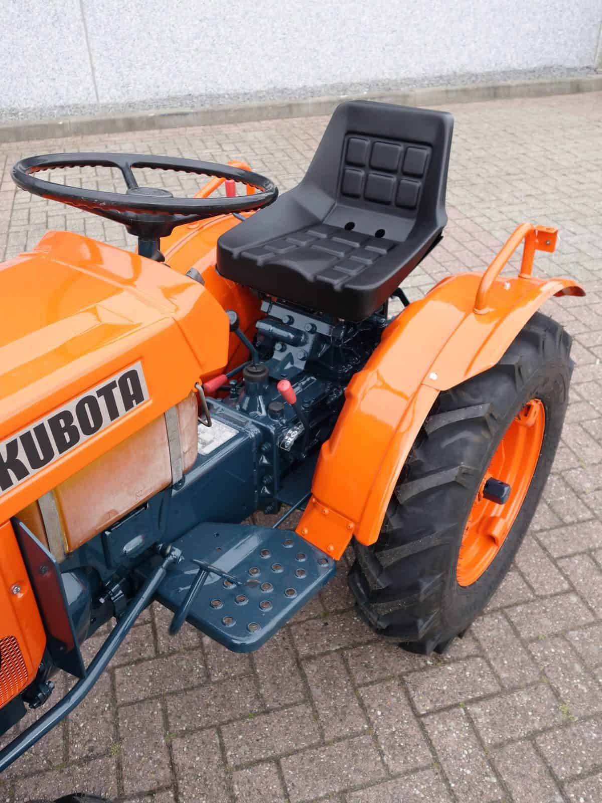 Kubota B7001 4wd - Afbeelding 8