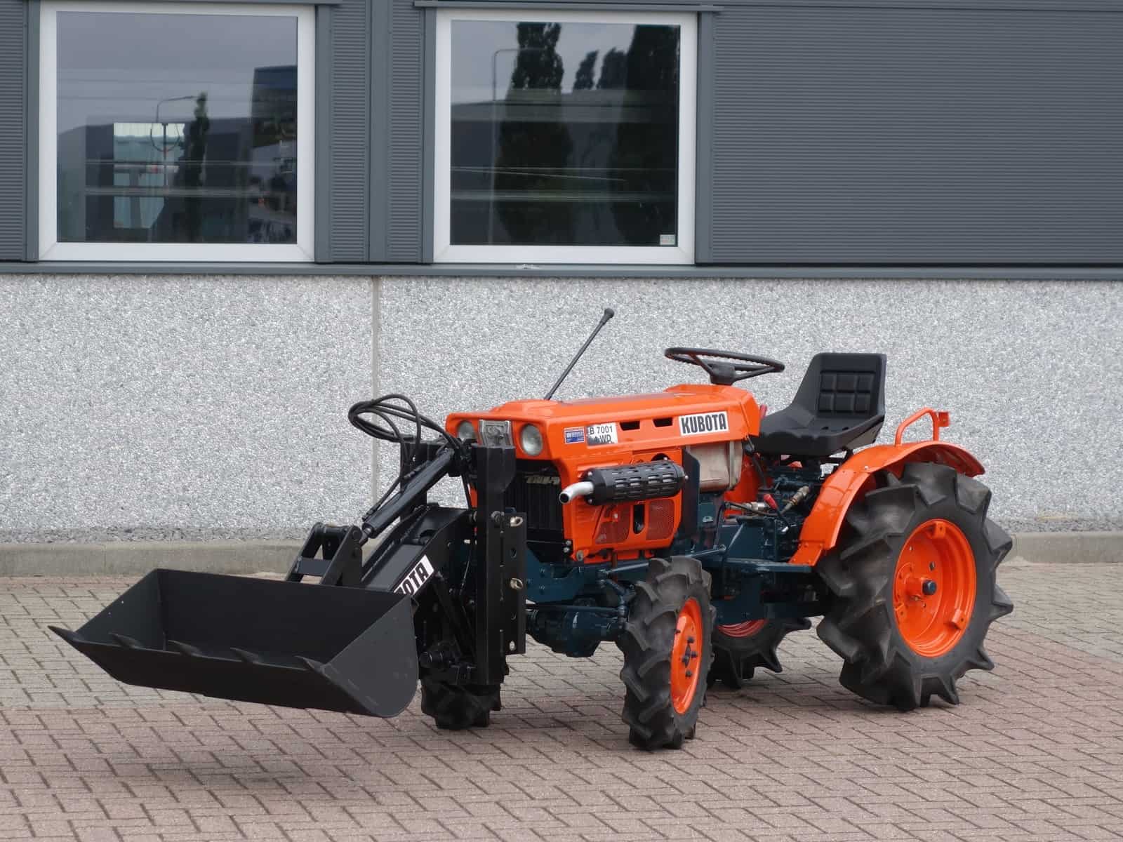 Kubota B7001 4wd
